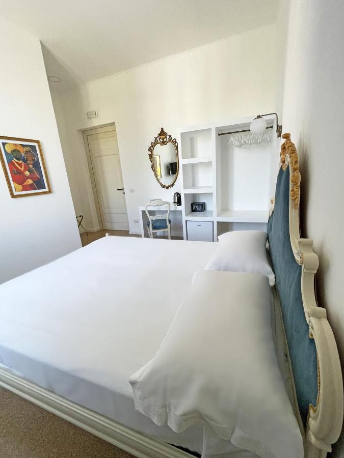 Isola - Smart Aparthotel เมสซีนา ภายนอก รูปภาพ